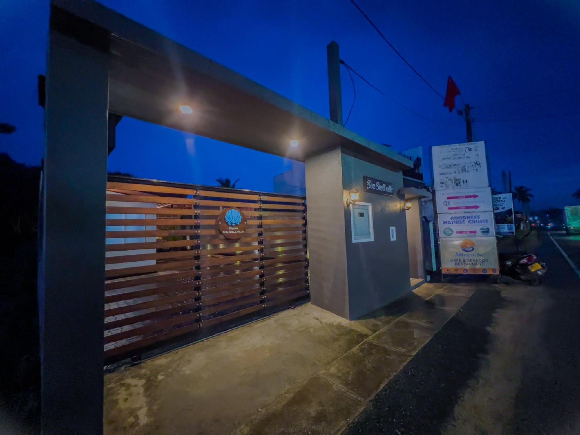 Sea Shell Villa Hikkaduwa 2 Separate Cabanas Ocean Front Villa ภายนอก รูปภาพ