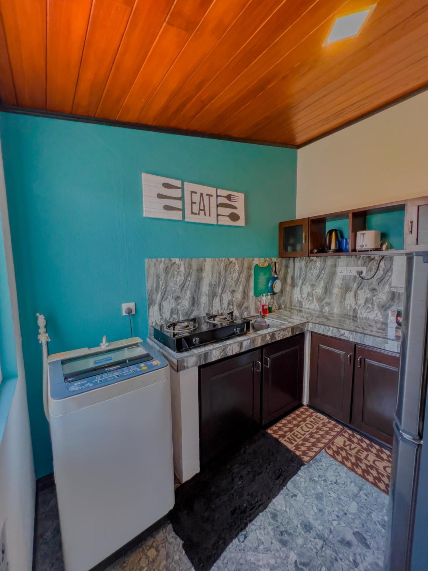 Sea Shell Villa Hikkaduwa 2 Separate Cabanas Ocean Front Villa ภายนอก รูปภาพ